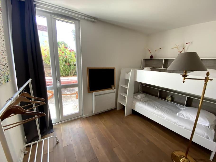 Charme Et Calme Au Coeur De Bordeaux Apartment Exterior photo